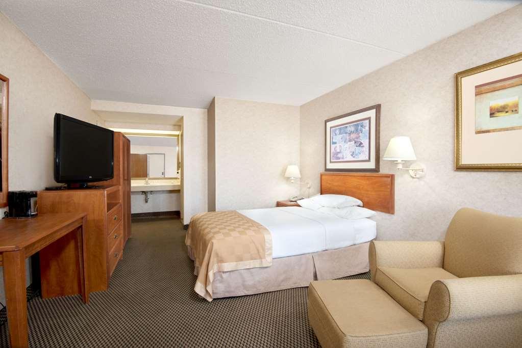 Travelodge By Wyndham Πουέμπλο Δωμάτιο φωτογραφία